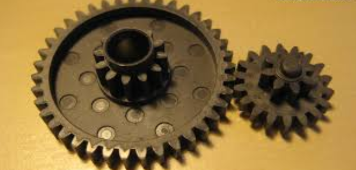Is STEM Your Strong Suit? A Guide to the STEM Classes at Wilson High School